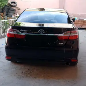 Toyota Camry, 2015