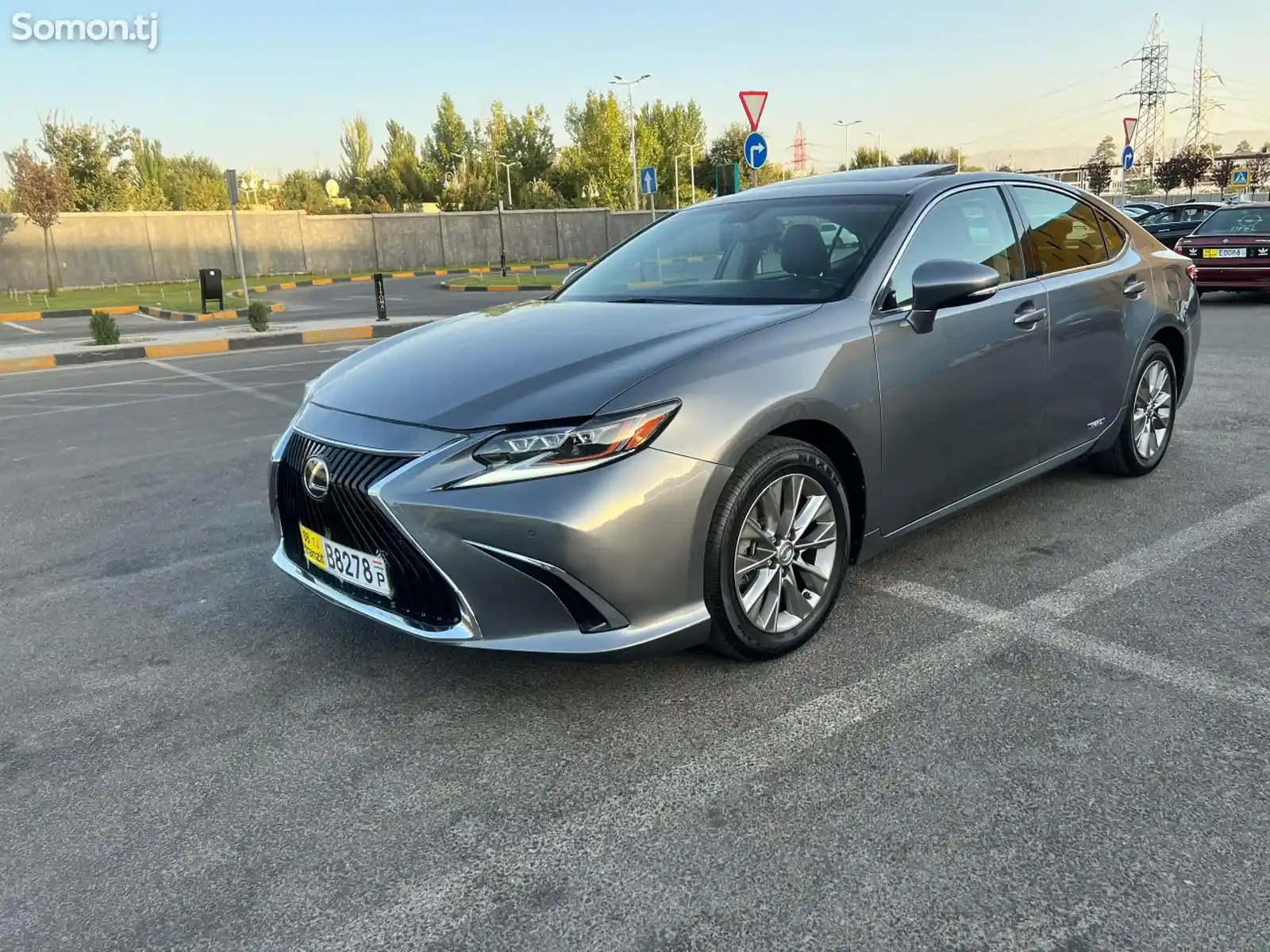 Lexus ES series, 2015-5