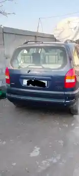 Opel Zafira, 2000-2