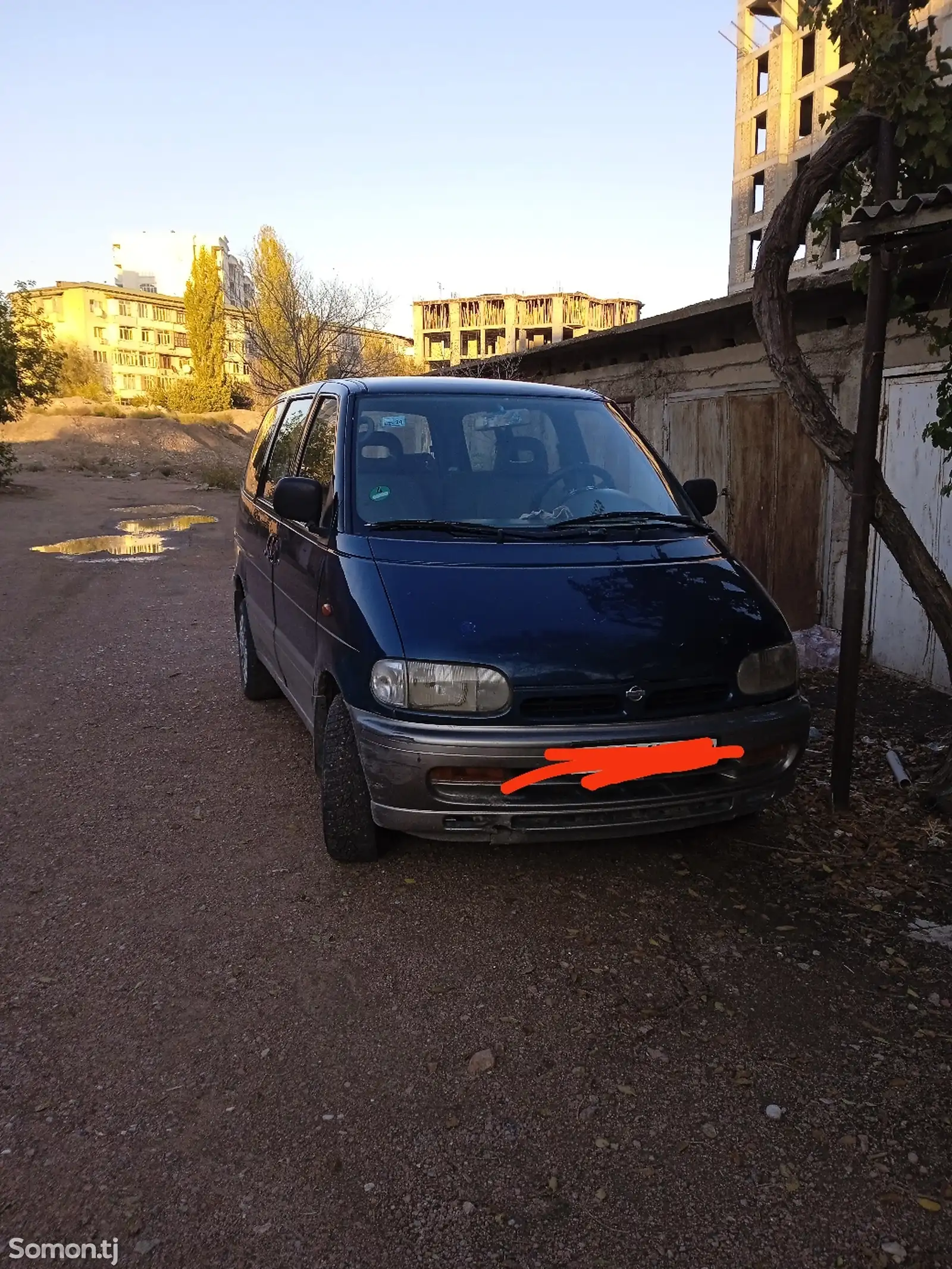 Nissan Serena, 1996-1