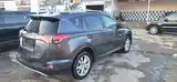 Toyota RAV 4, 2016-5