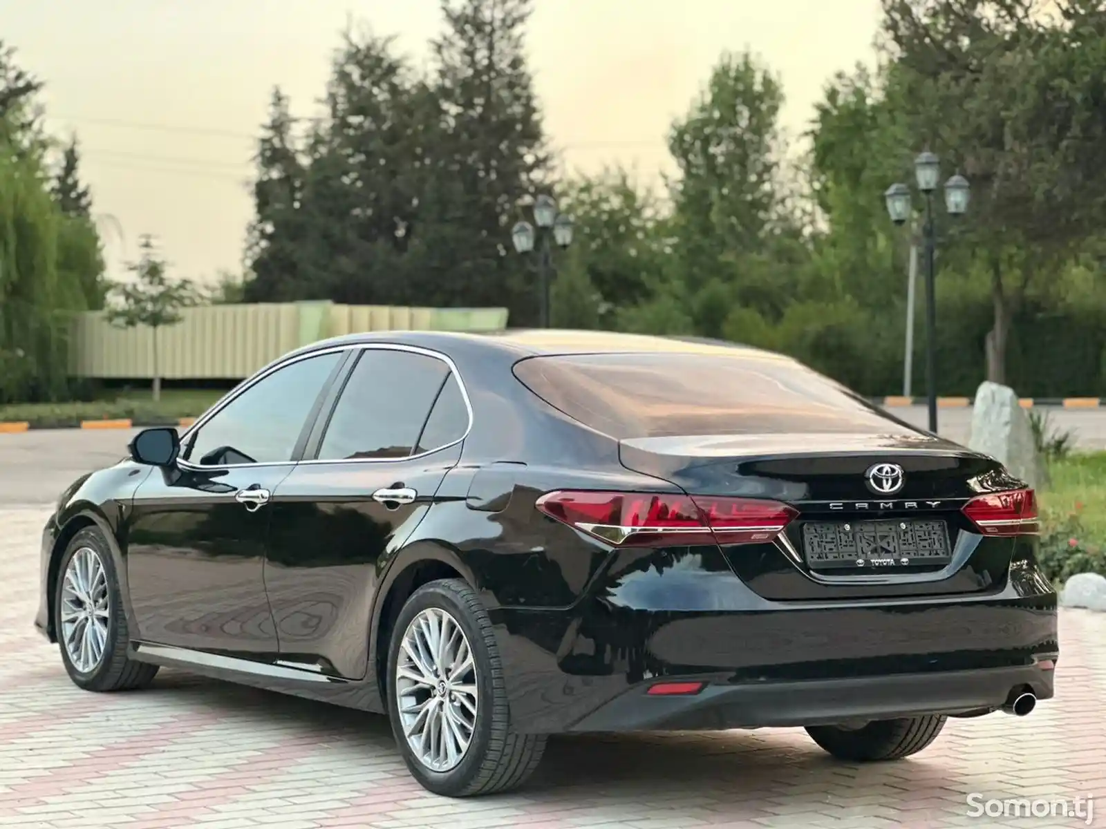 Toyota Camry, 2018-8