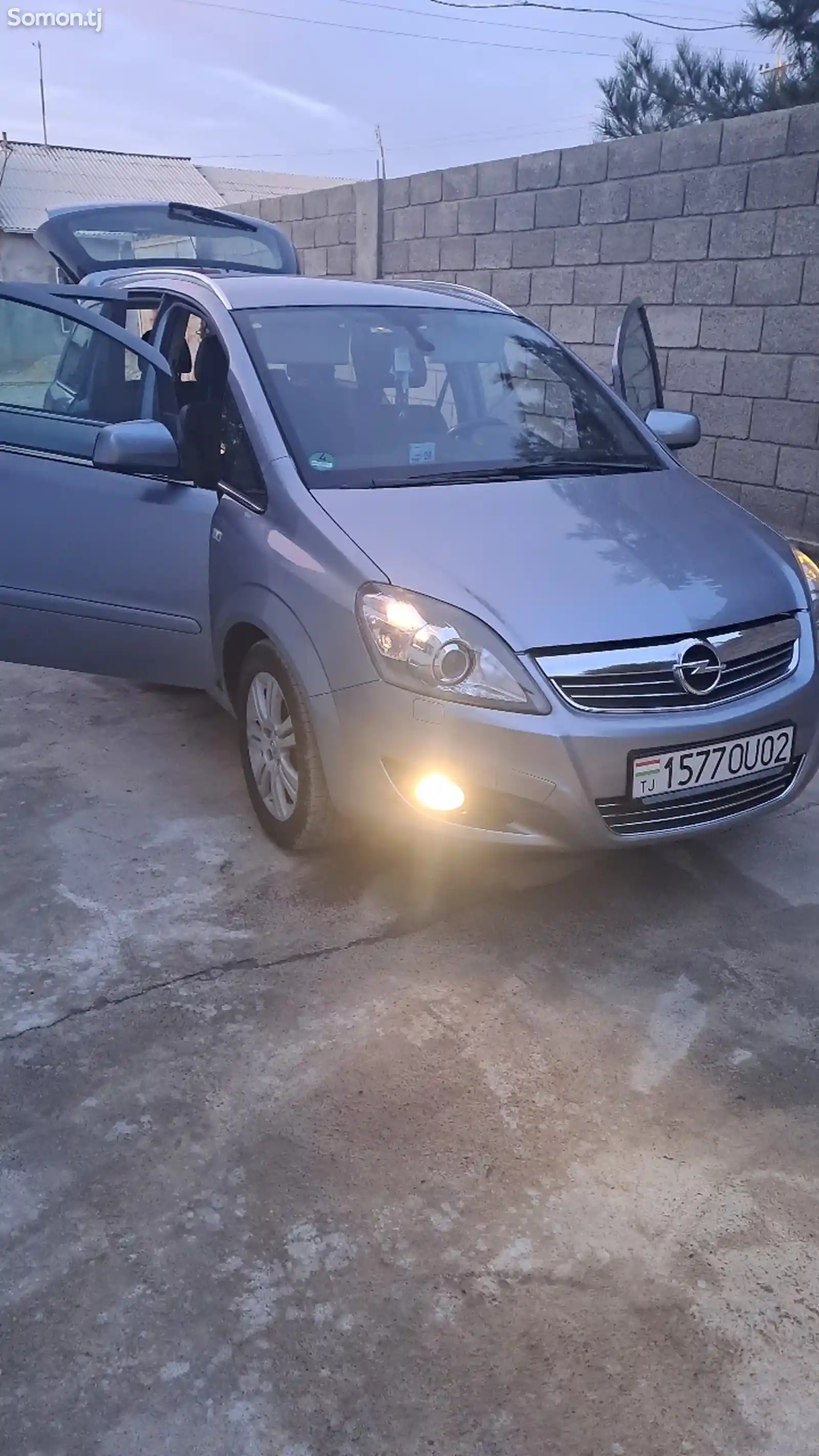 Opel Zafira, 2009-1