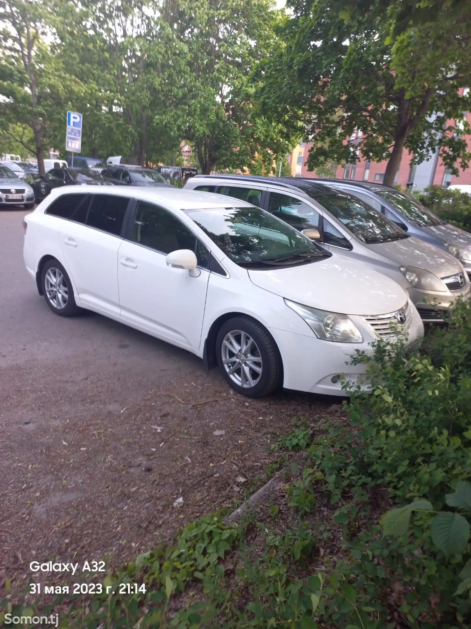 Toyota Avensis, 2010-1