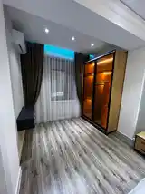 1-комн. квартира, 12 этаж, 60 м², Центр, Голубой экран-2