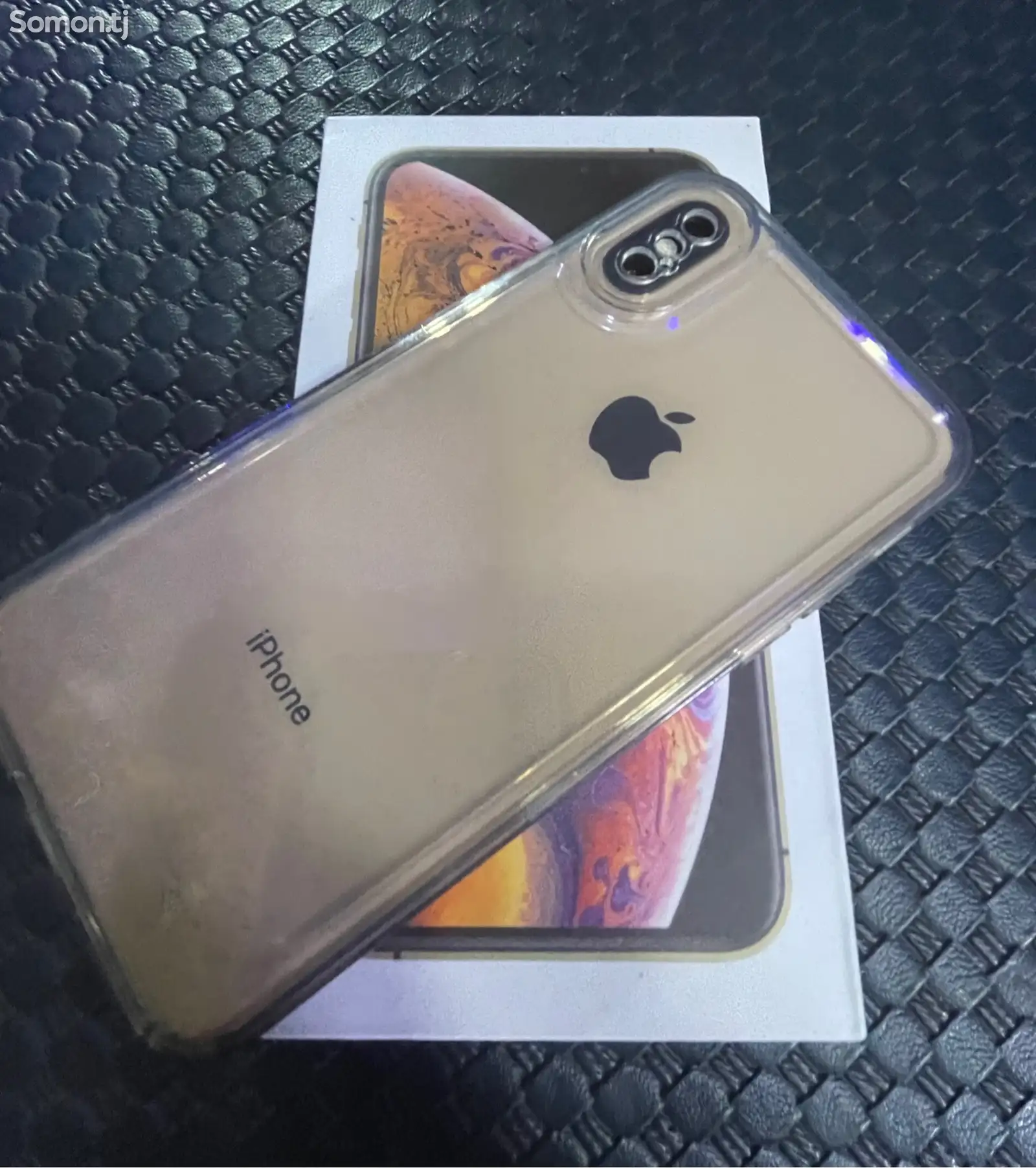 Apple iPhone Xs, 64 gb, Gold-1