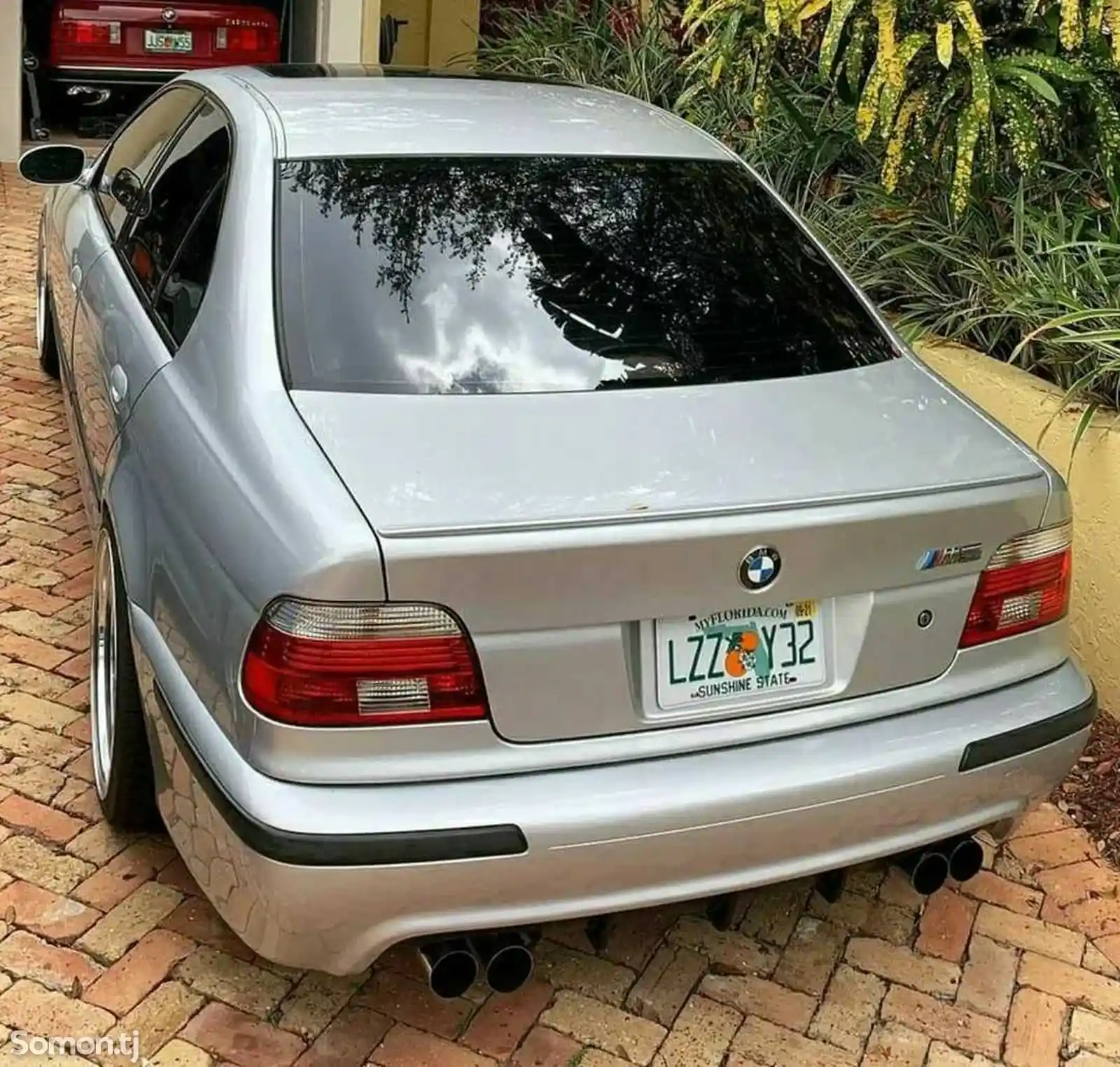 Амортизатор Багажника BMW е39-1