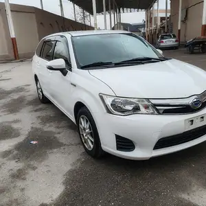 Toyota Fielder, 2015