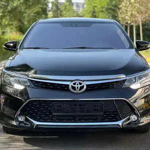 Toyota Camry, 2016