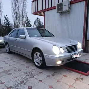 Mercedes-Benz E class, 2000