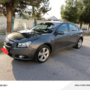 Chevrolet Cruze, 2011