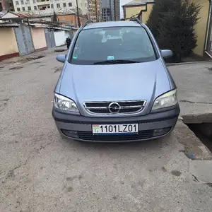 Opel Zafira, 2004