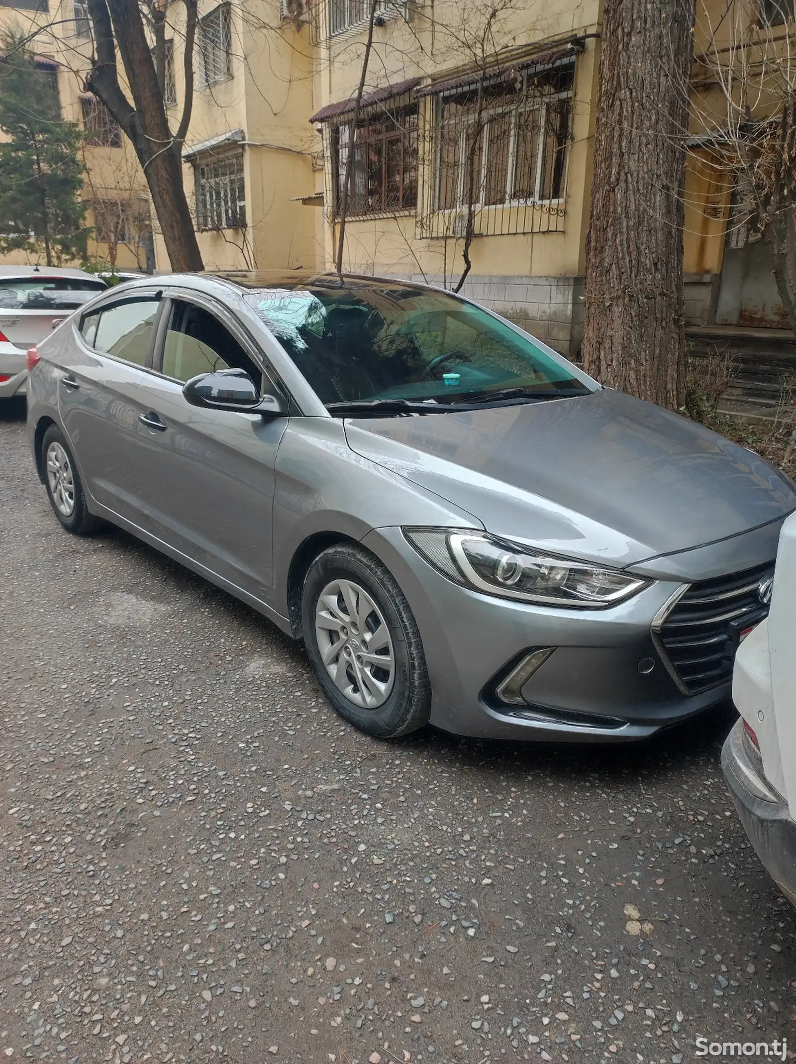 Hyundai Elantra, 2017-1