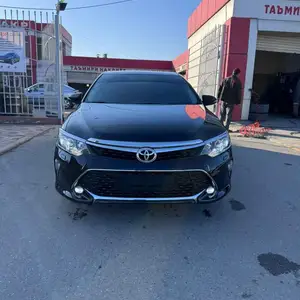 Toyota Camry, 2017