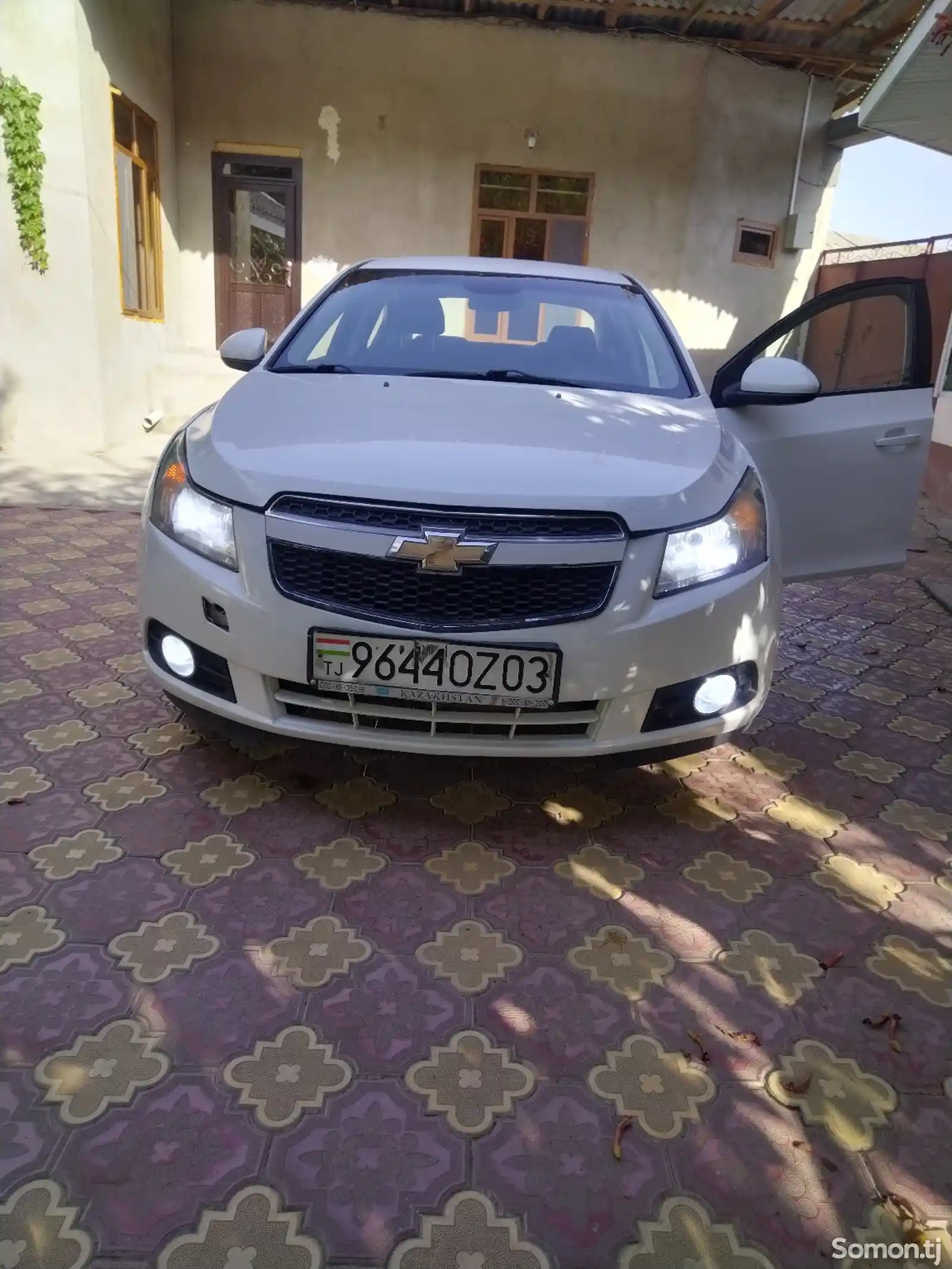 Chevrolet Cruze, 2009-1