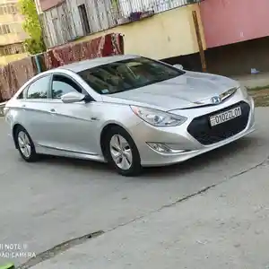 Hyundai Sonata, 2013