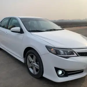 Toyota Camry, 2012