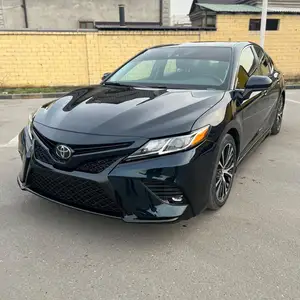 Toyota Camry, 2019