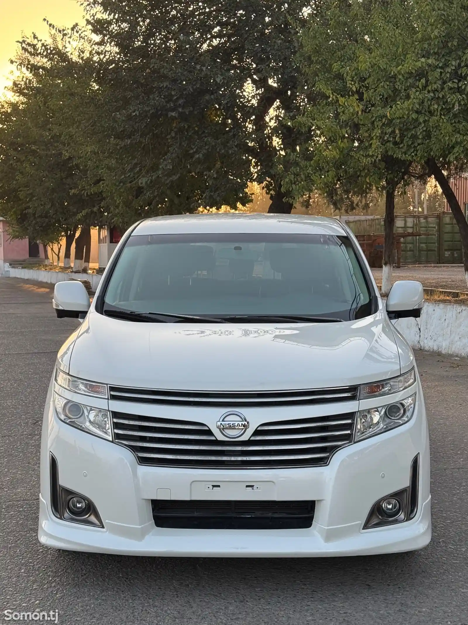 Nissan Elgrand, 2014-1