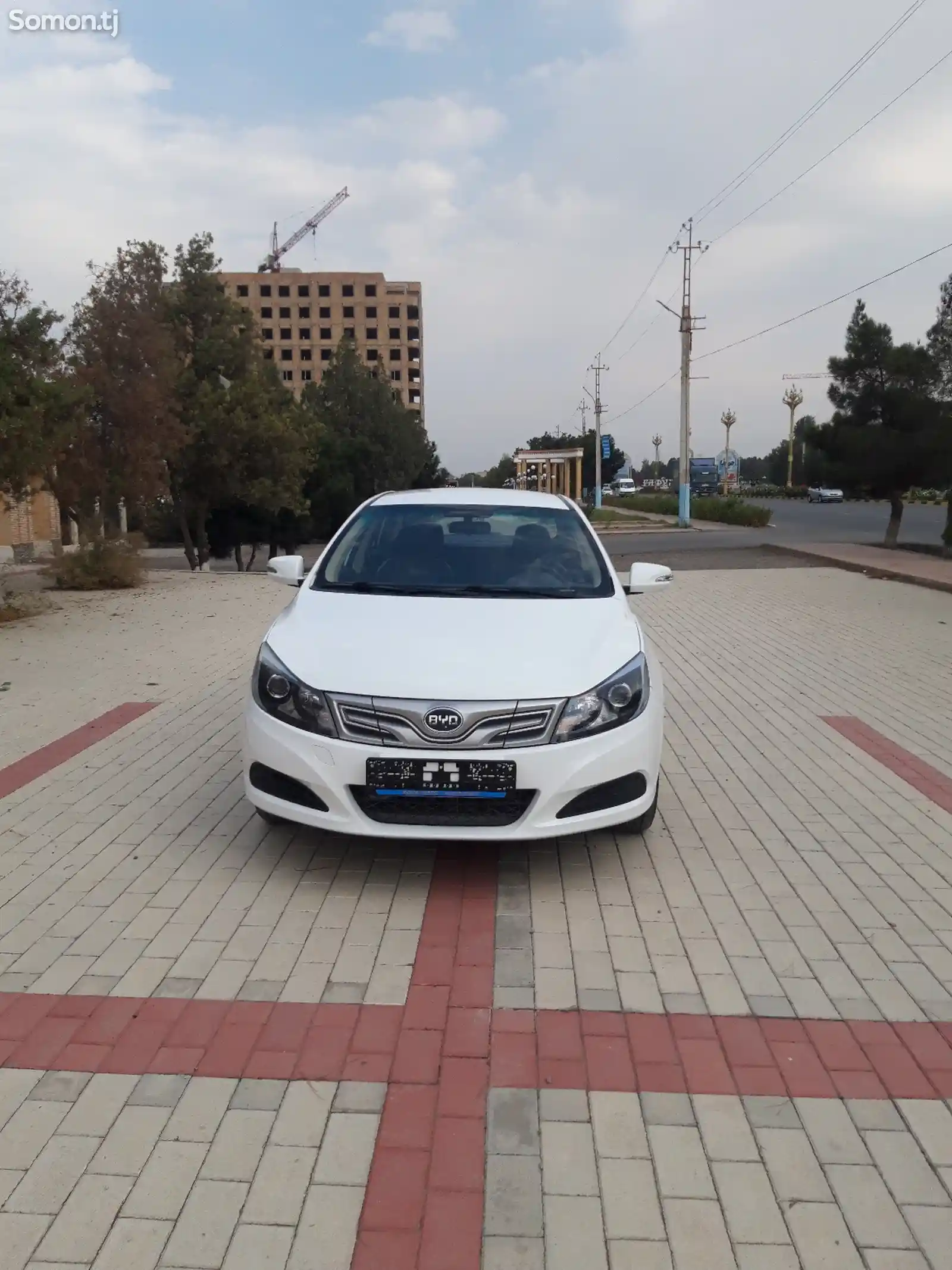 BYD E3, 2019-1