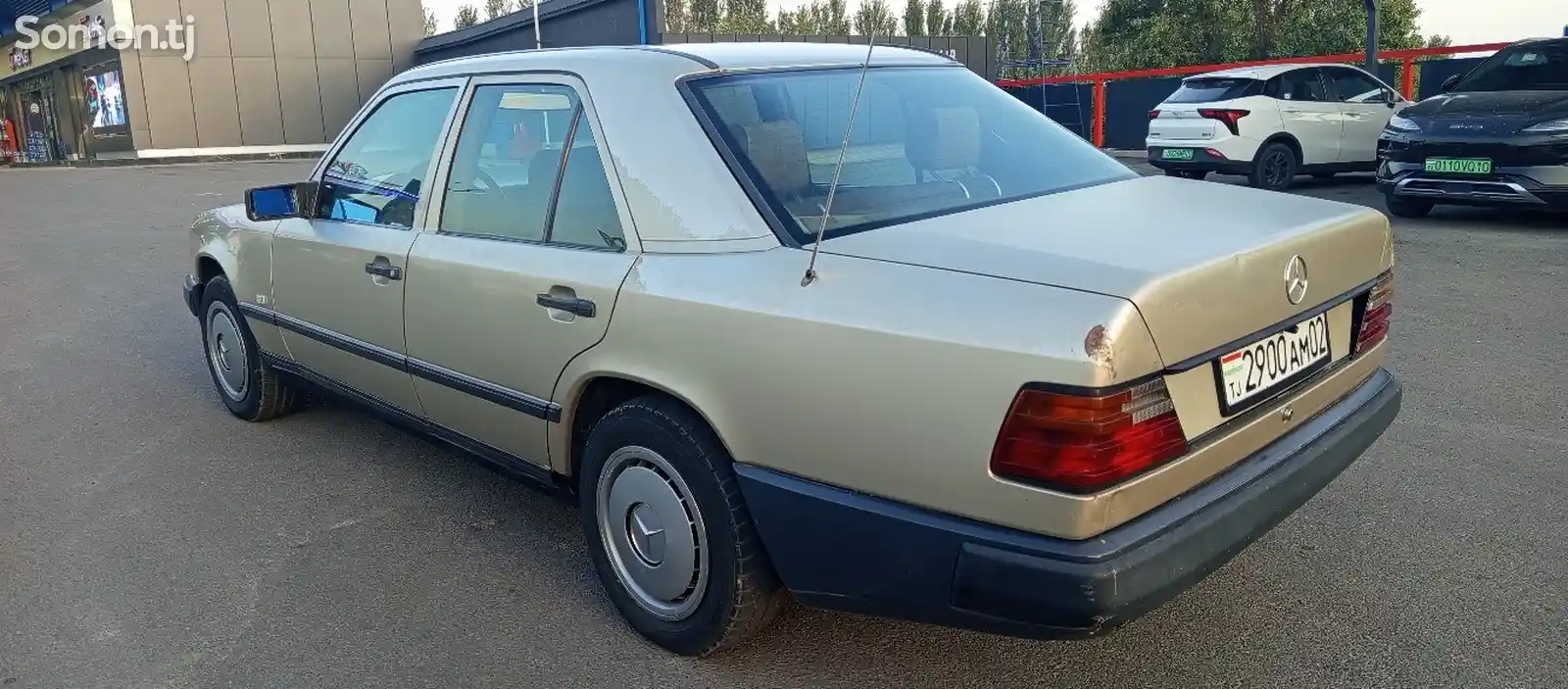 Mercedes-Benz W124, 1988-4