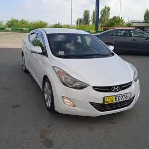 Hyundai Avante, 2012