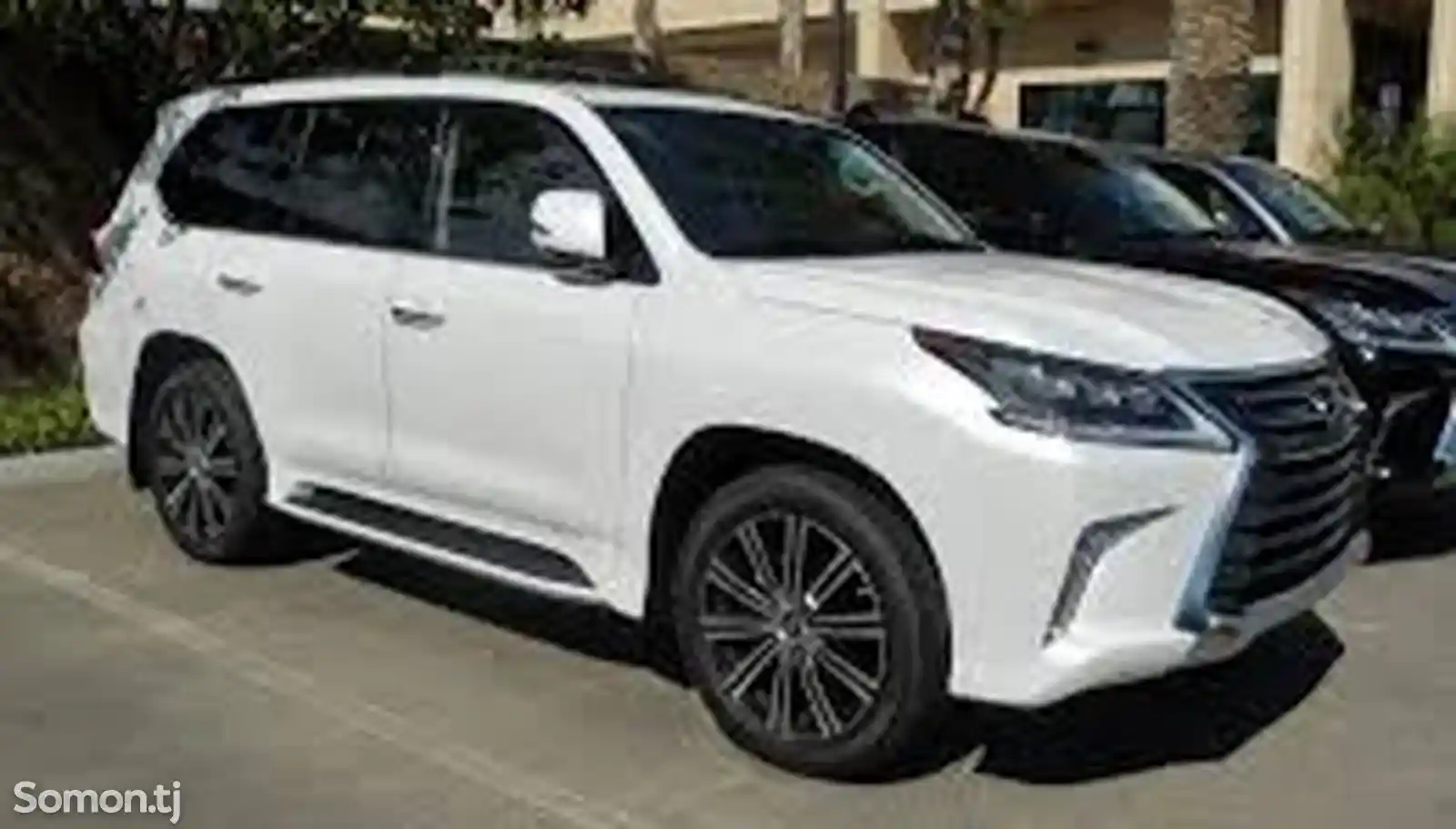 Переднее лобовое стекло на Lexus lx570-2