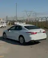 Toyota Camry, 2017-3