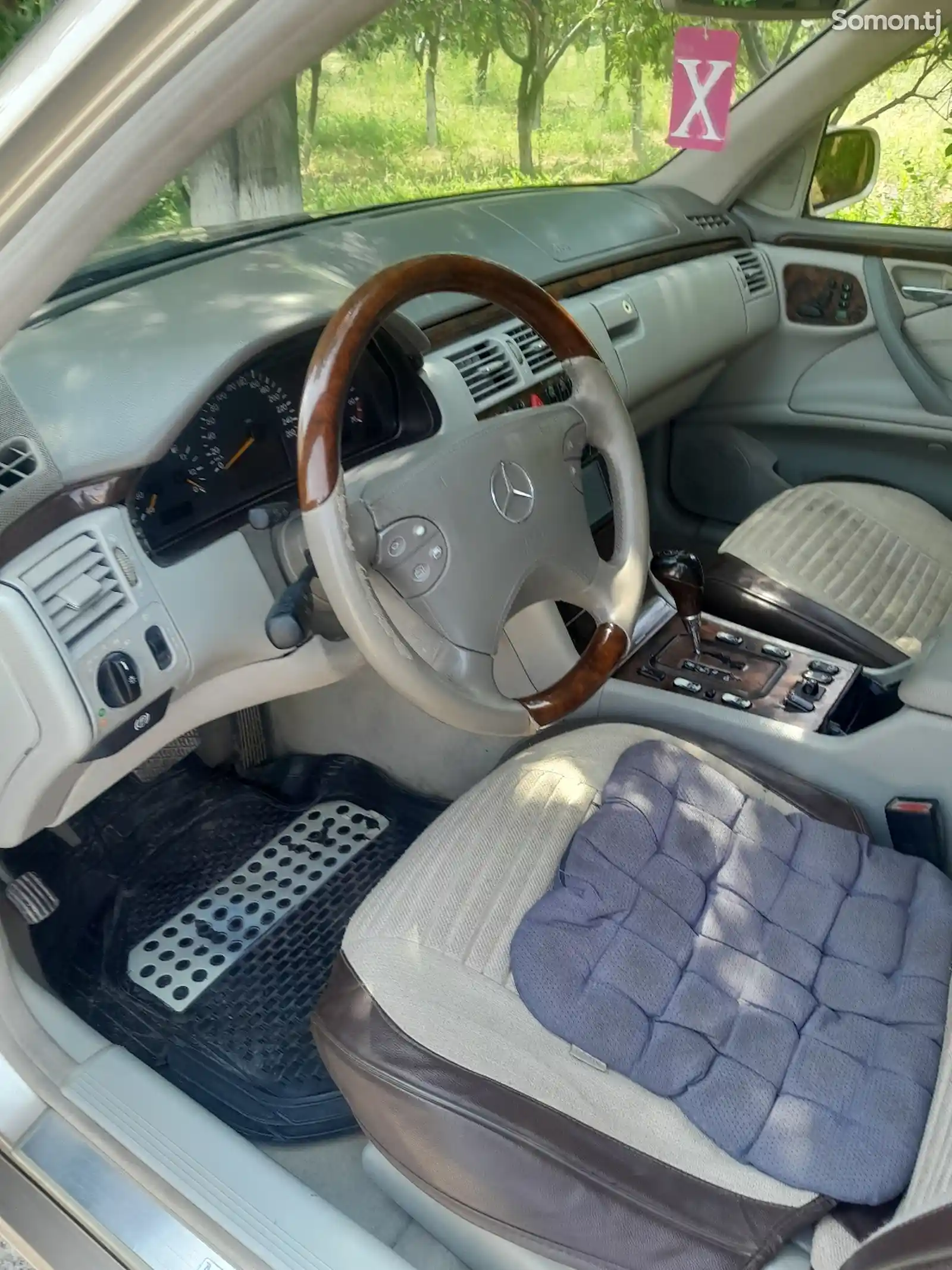 Mercedes-Benz E class, 2000-4