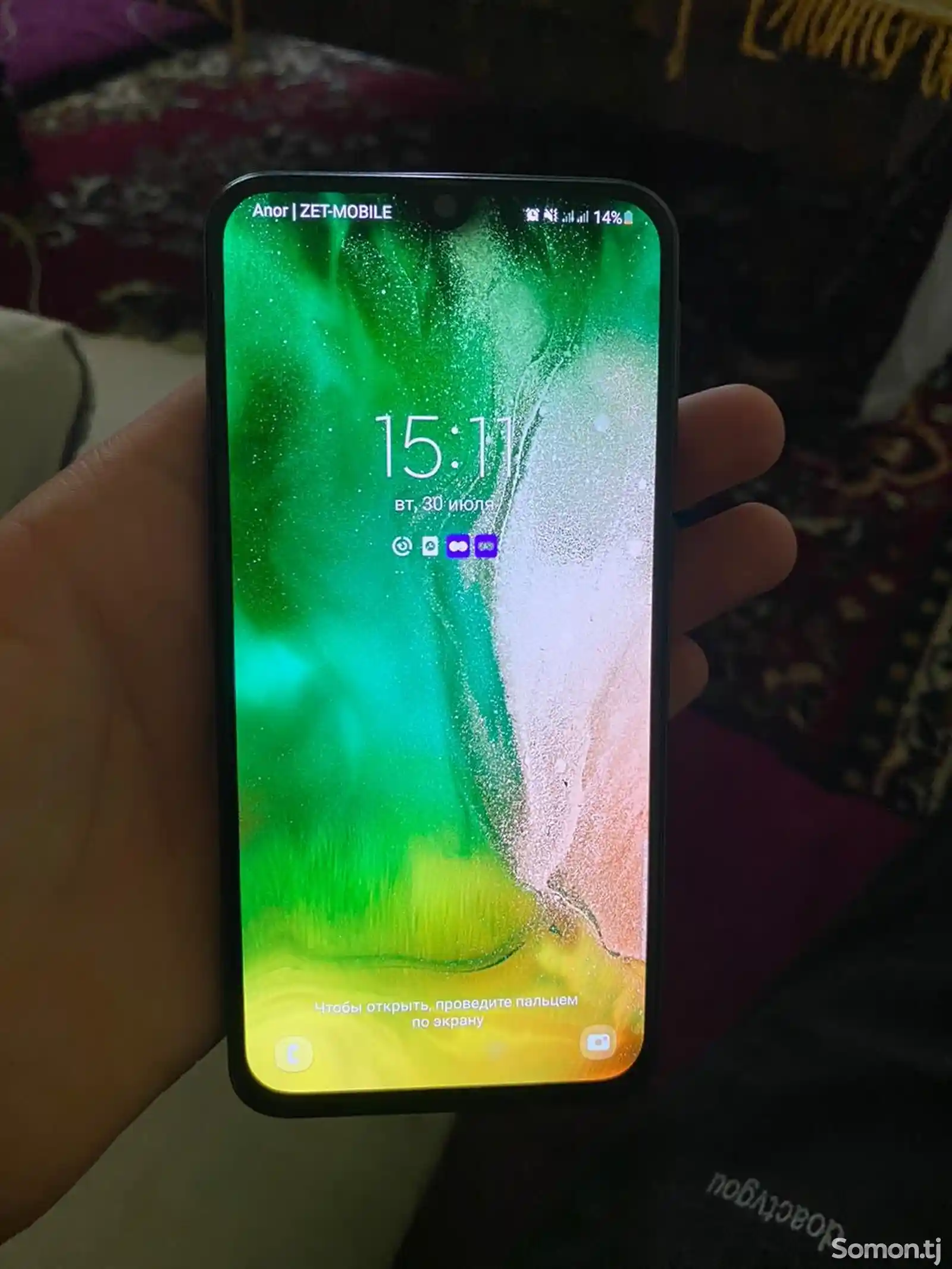 Samsung Galaxy A40-3