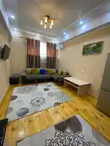 1-комн. квартира, Цокольный этаж, 40 м², 20мкр дом 10а-14