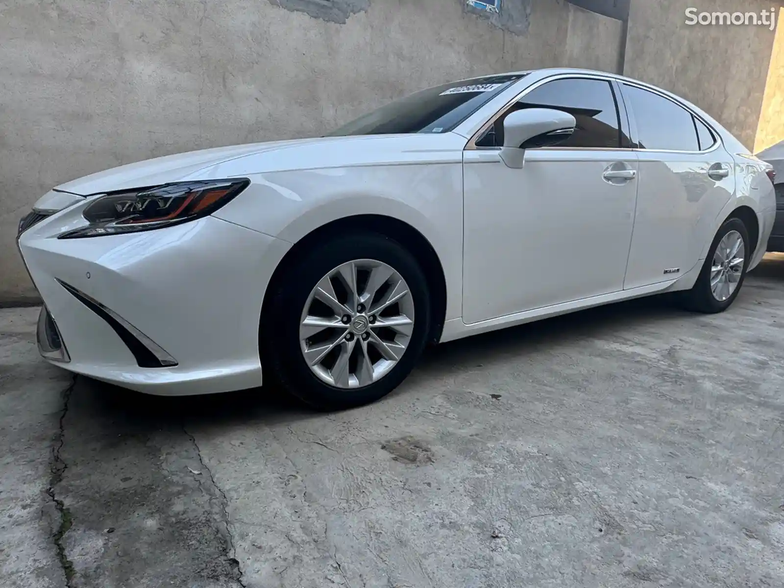 Lexus ES series, 2014-8