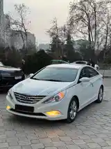 Hyundai Sonata, 2010-2