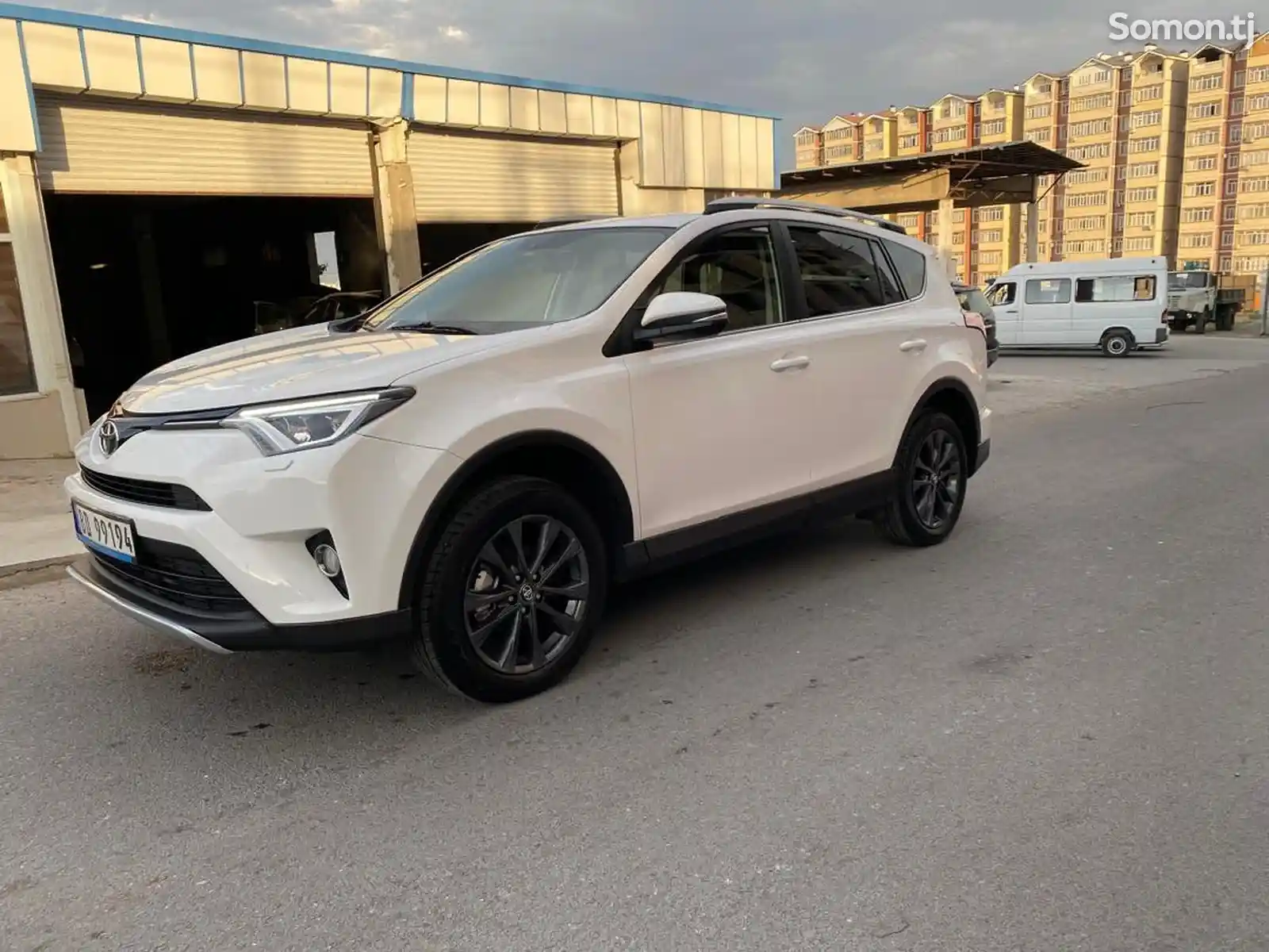 Toyota RAV 4, 2017-3