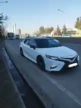 Toyota Camry, 2018-6