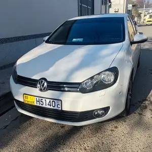 Volkswagen Golf, 2010