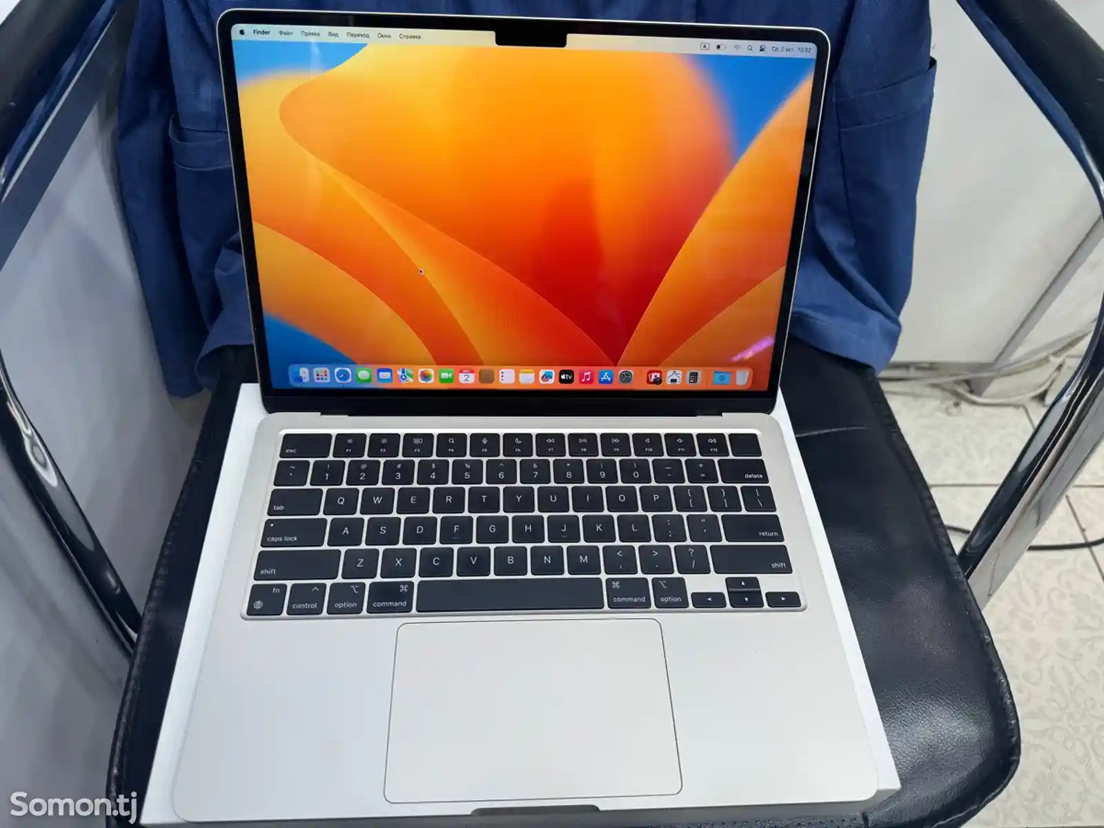 Ноутбук MacBook Air M2 8/256gb-3