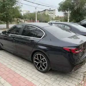 BMW 5 series, 2021