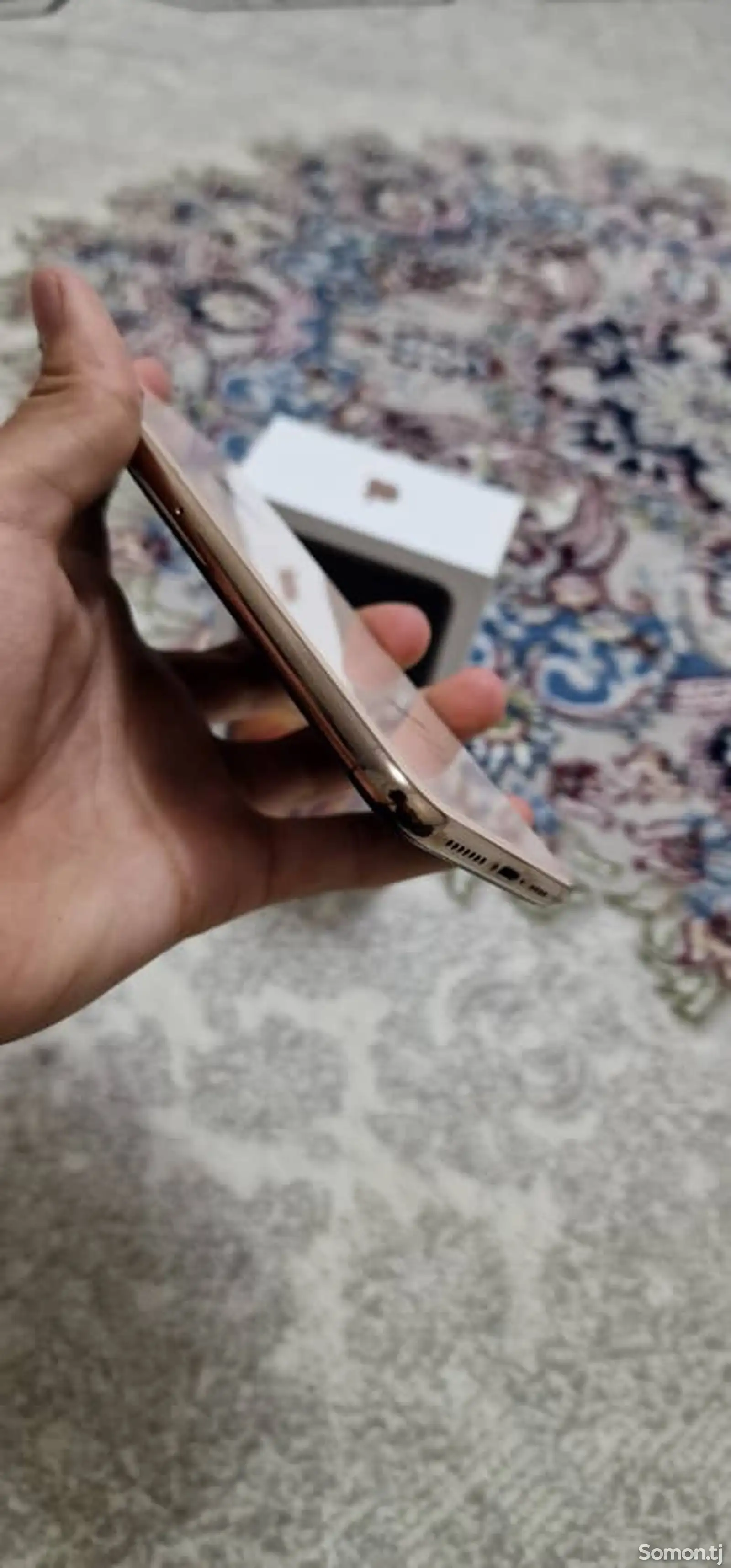 Apple iPhone Xs Max, 64 gb, Gold-3