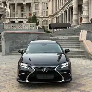 Lexus ES series, 2018