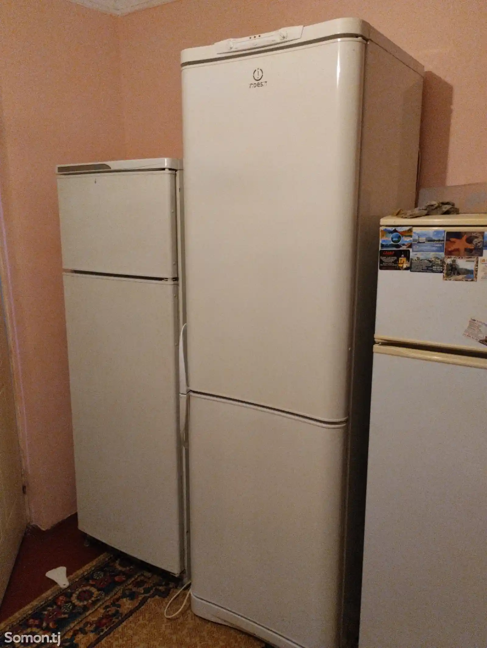 Холодильник Indesit-2