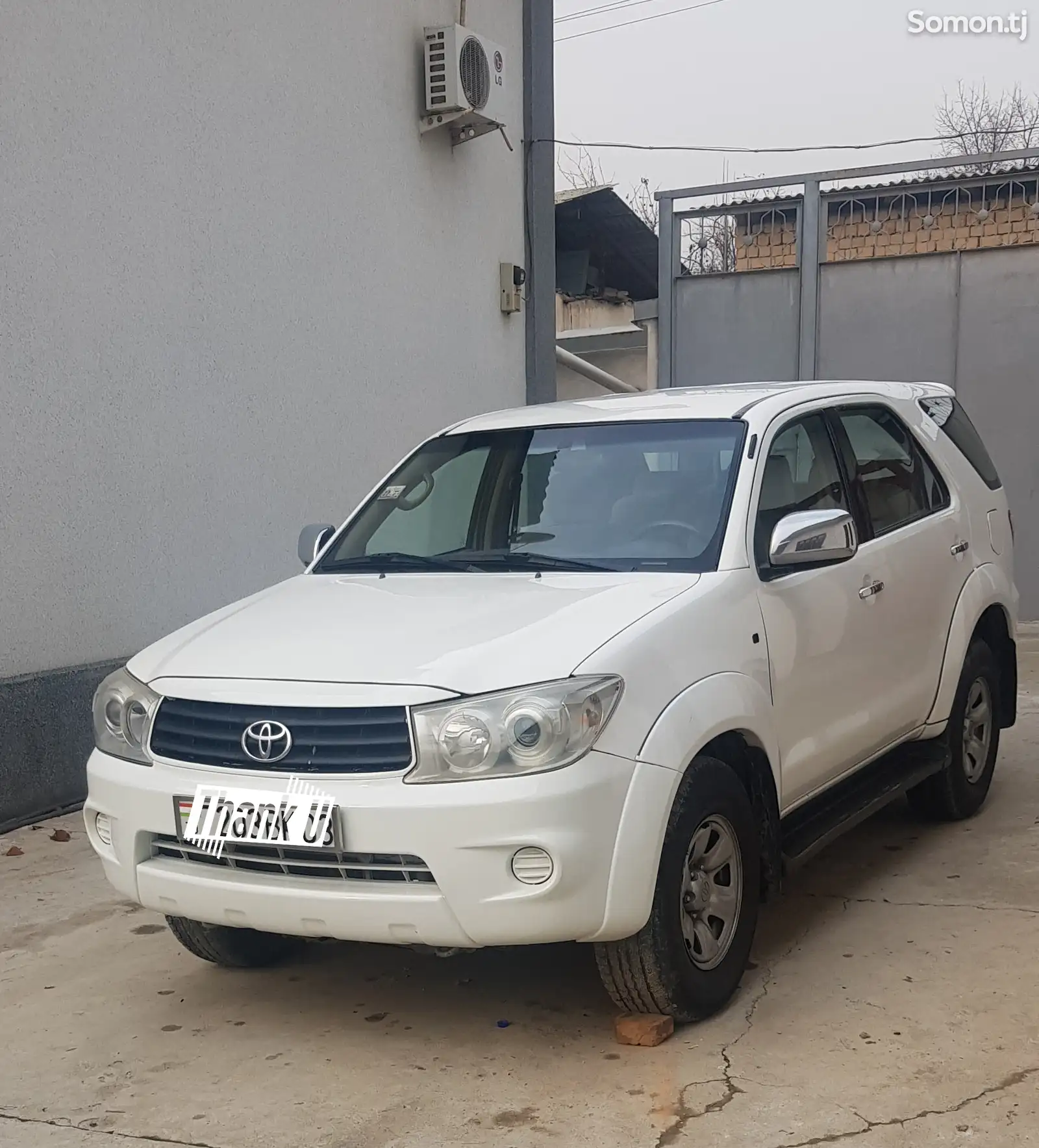 Toyota Fortuner, 2009-1