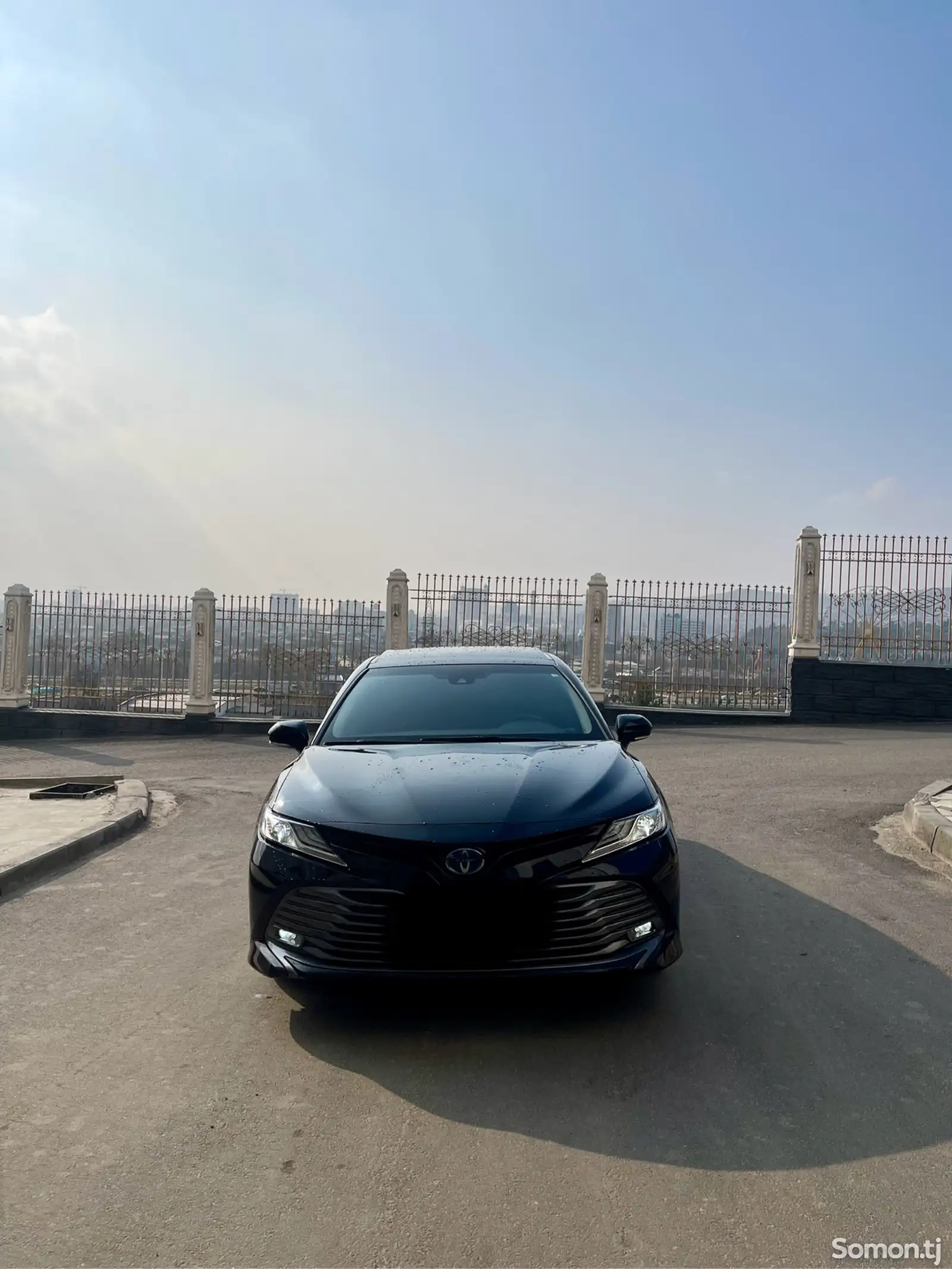 Toyota Camry, 2018-1