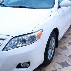 Toyota Camry, 2011