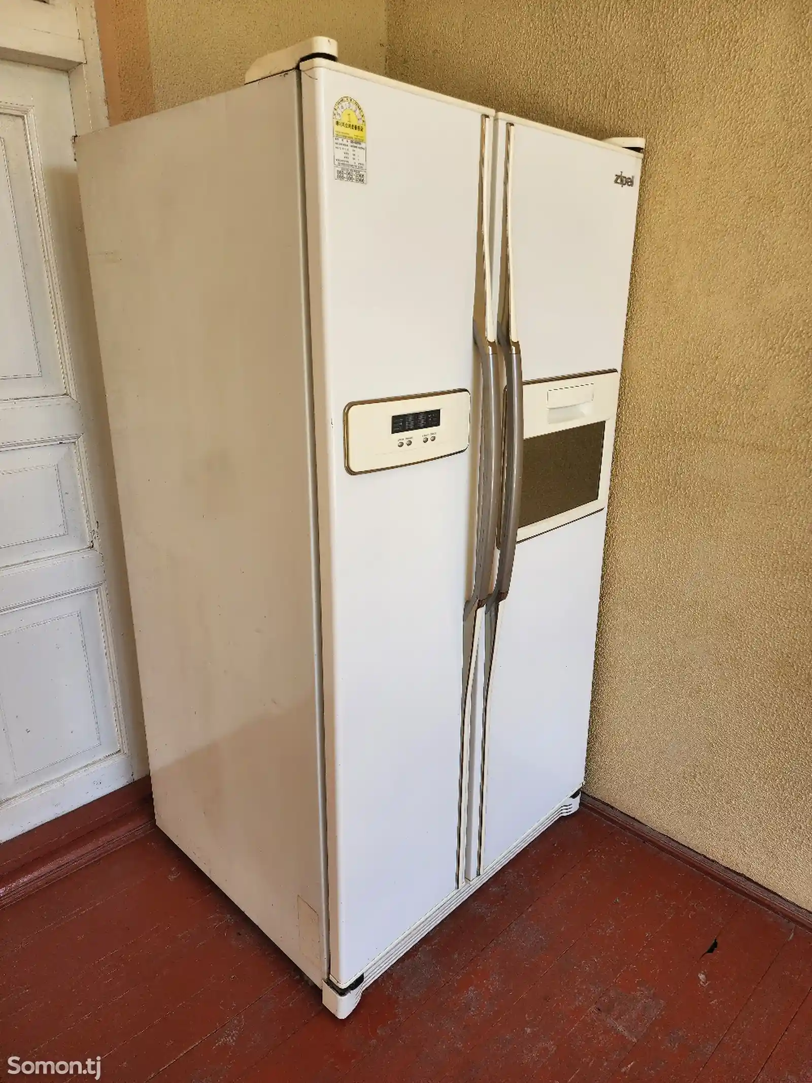 Корейский холодильник Zipel-1