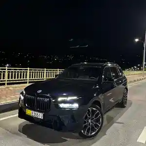 BMW X7, 2023