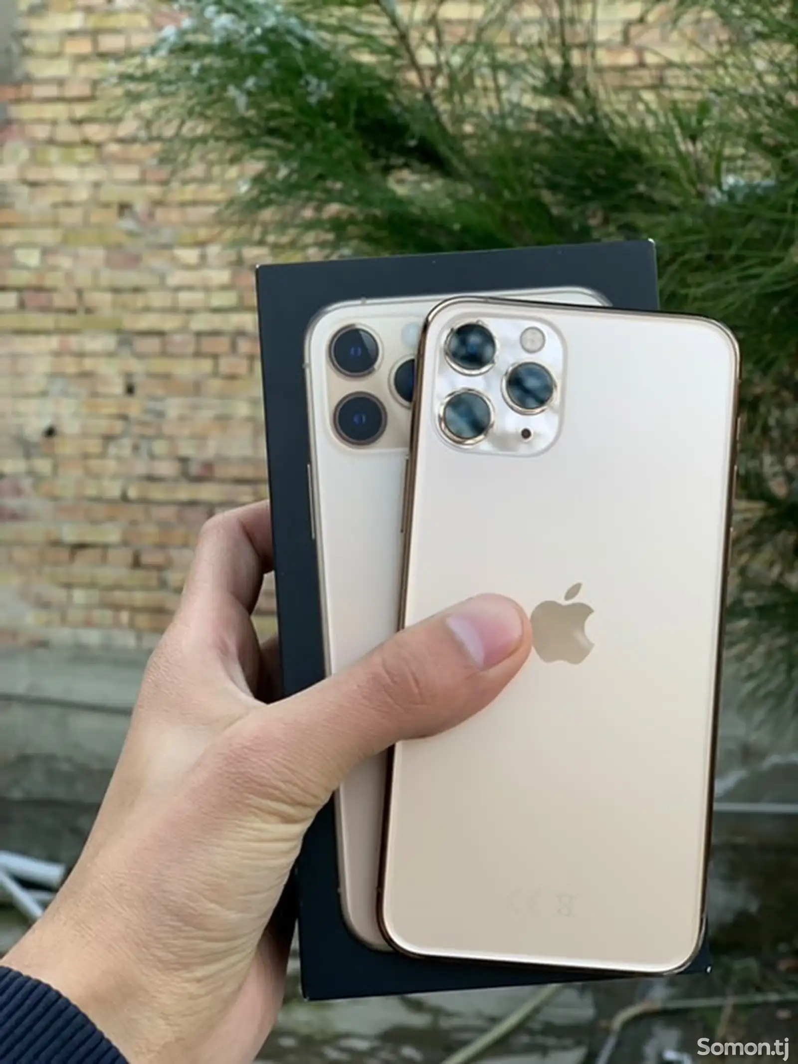 Apple iPhone 11 Pro, 64 gb, Gold-1