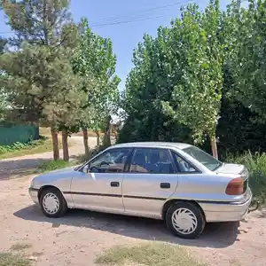 Opel Astra F, 1992