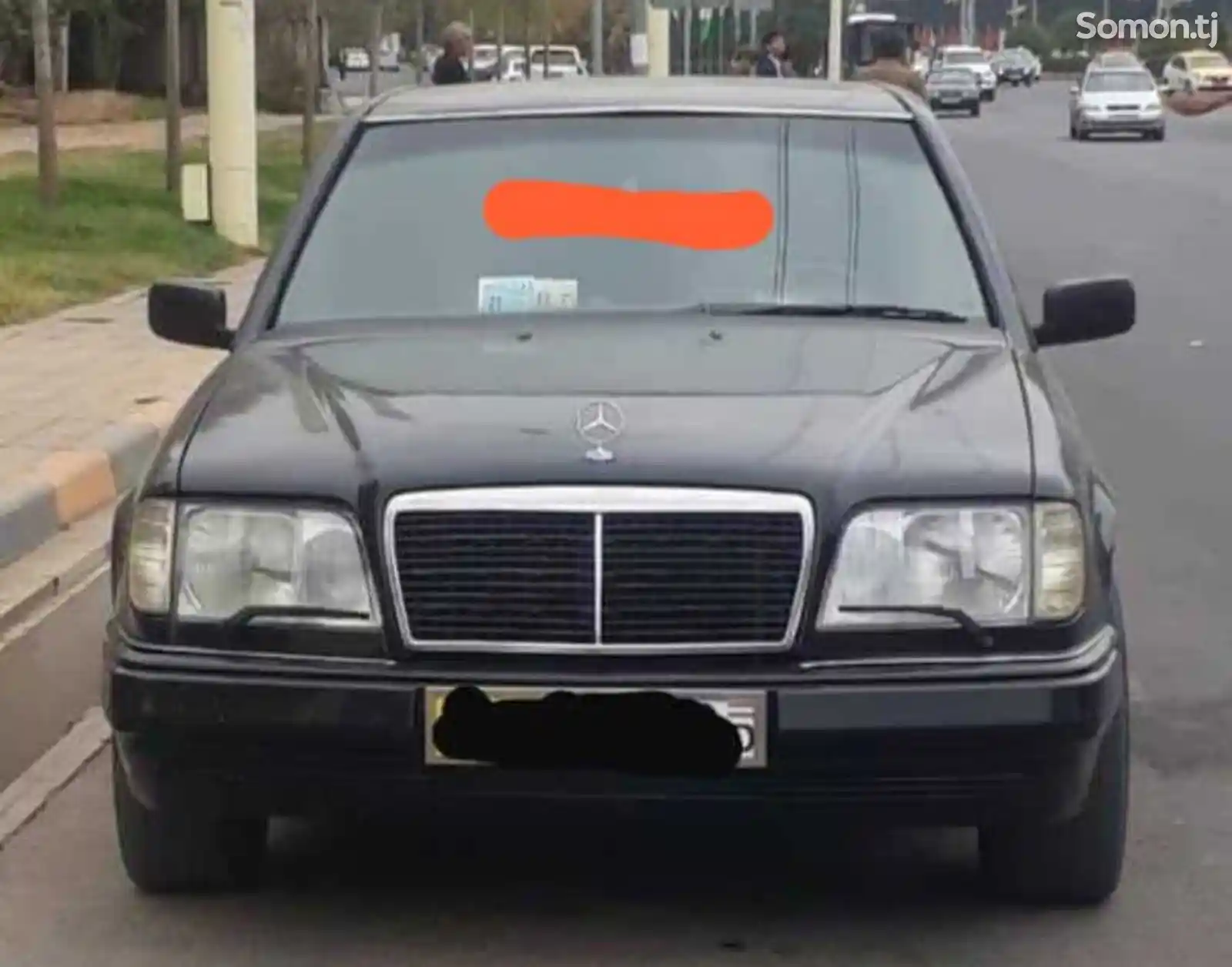 Лобовое стекло от Mercedes Benz W124