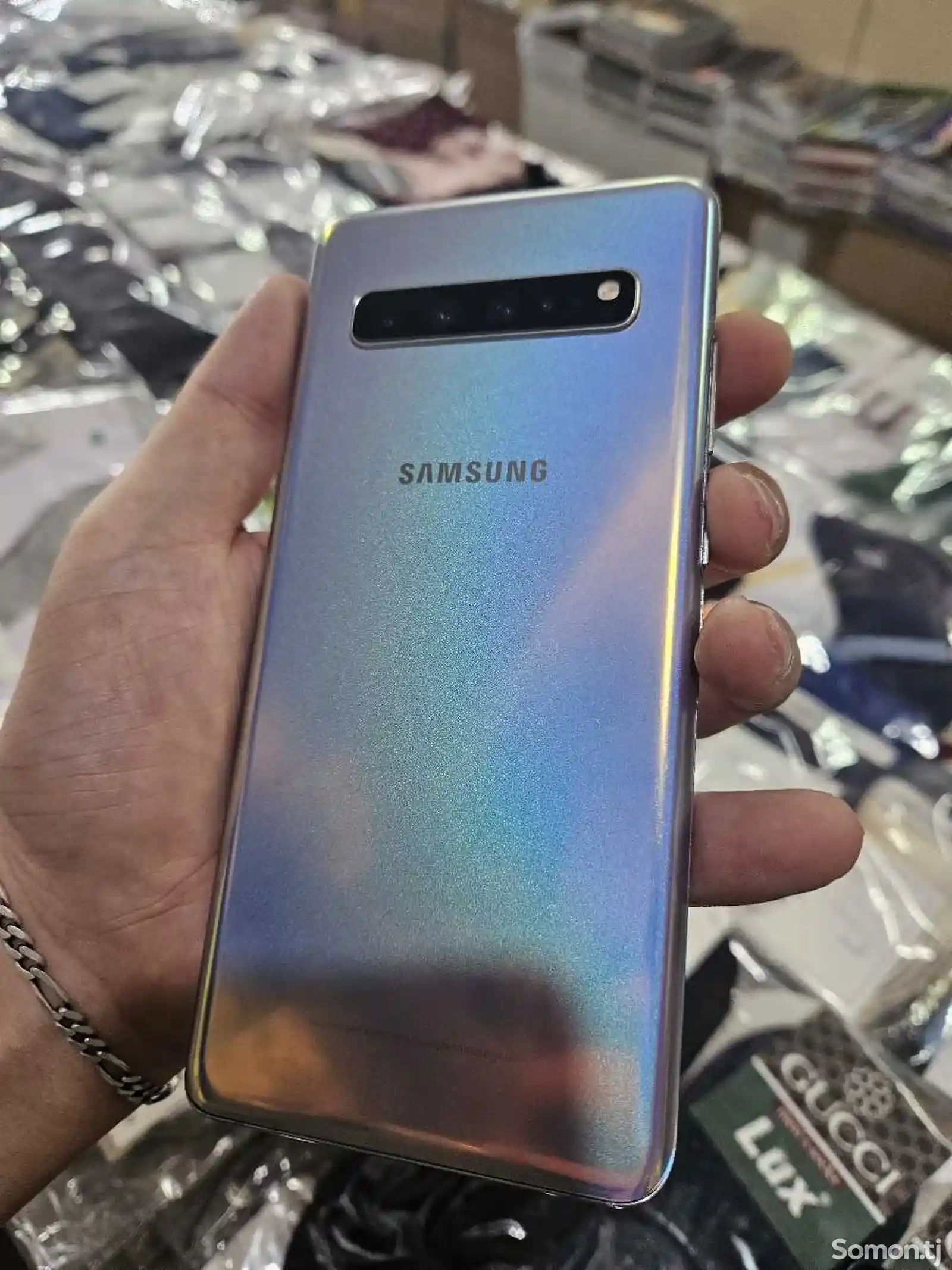 Samsung Galaxy S10 plus 5G-1